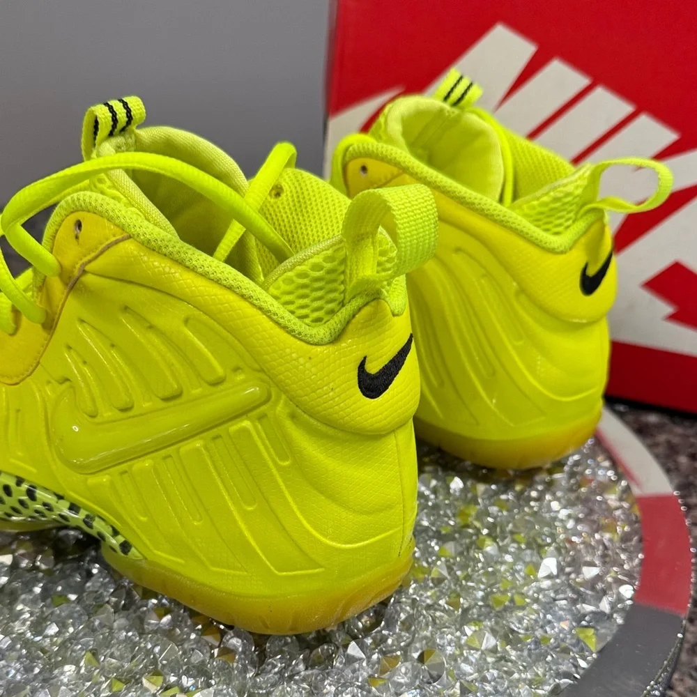 Nike Kids Neon Yellow High-Top Sneakers EUC 5Y
